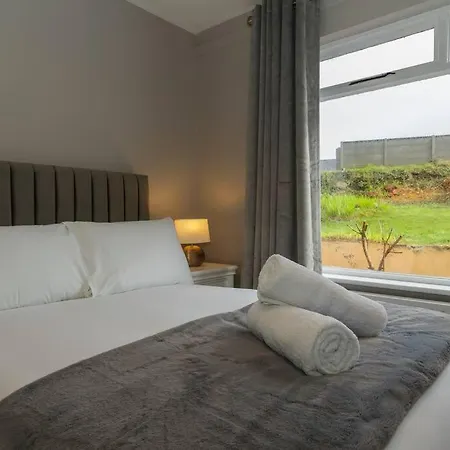 Teach An Choill, Dingle